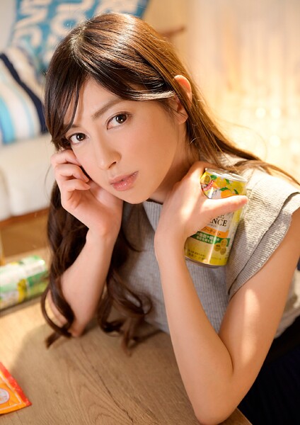 【写真集】美人OLが2人きりの部屋で●い潰れて寝ちゃったら…我慢できずにイタズラから中出し！！｜